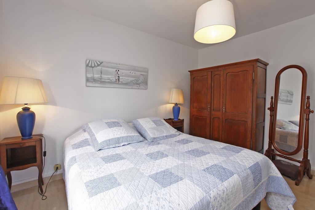 Appartement 6 Personnes Avec Terrasse Le Port Niza Habitación foto